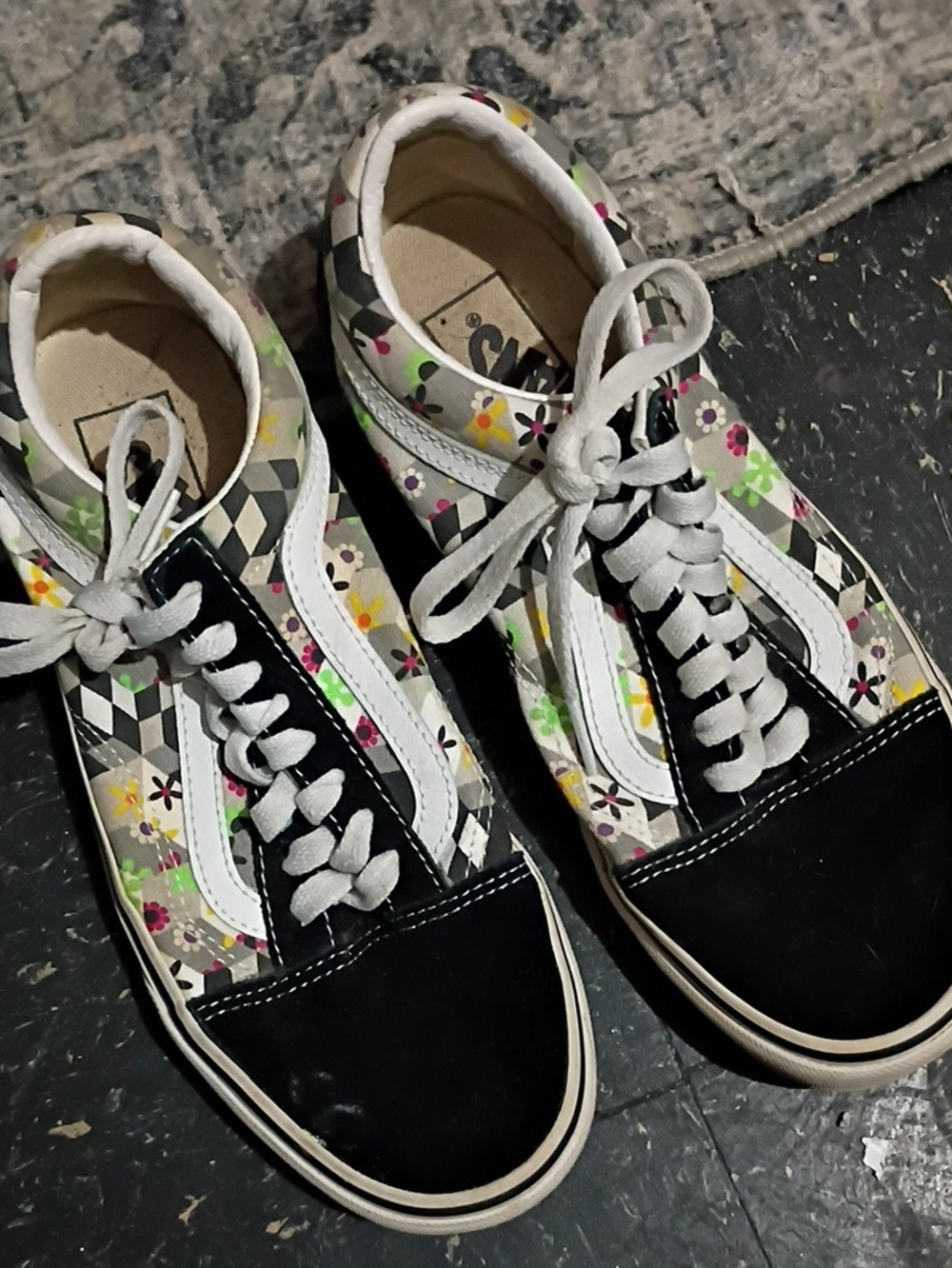 Vans Old Skool Sneakers in Black with Multicolor Floral & Checkerboard-j1
